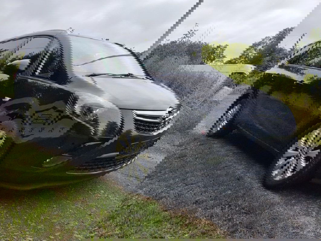Opel Zafira C 2012