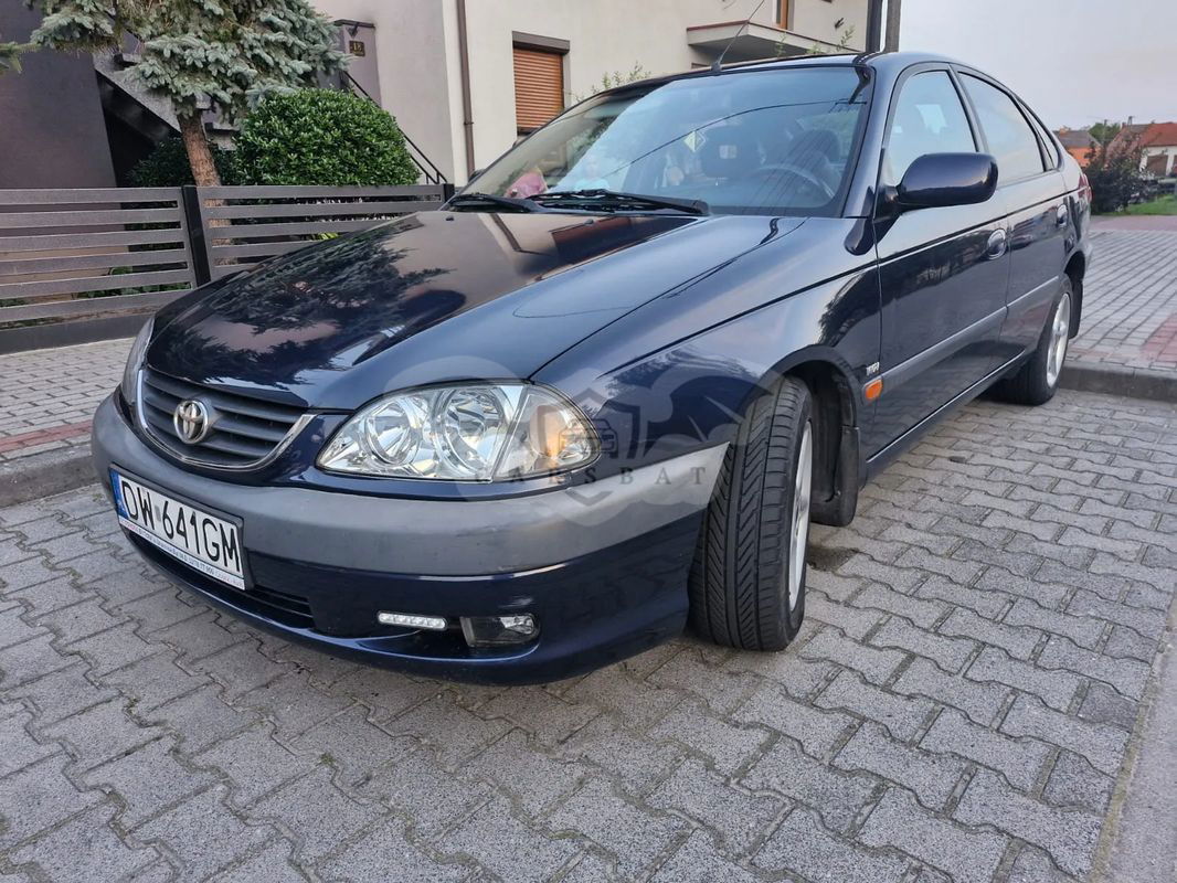 Toyota Avensis I 1.8 VVT-i Terra Plus 2001