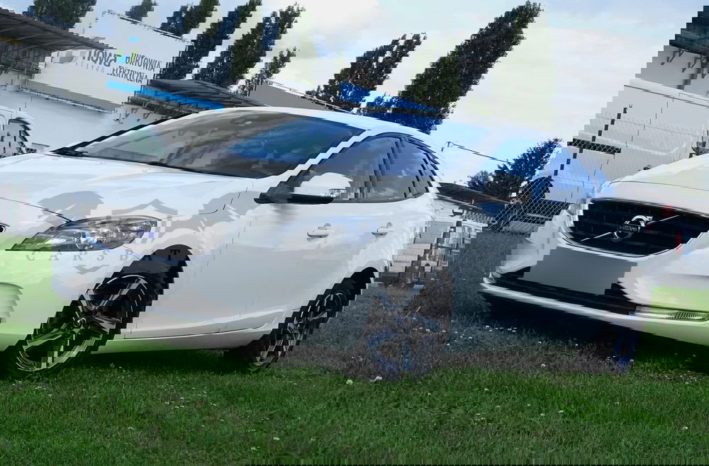 Volvo V40 II D2 2013