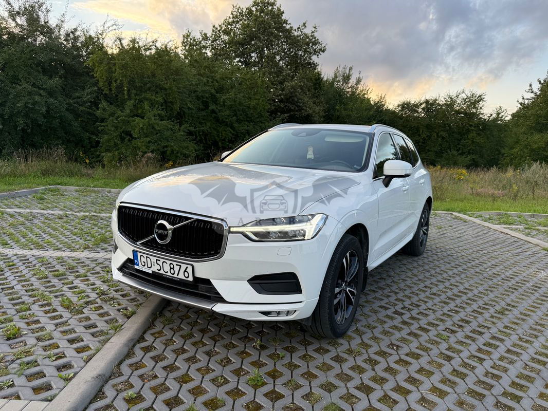 Volvo XC60 II D4 AWD Momentum 2018