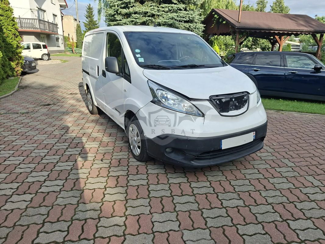 Nissan NV200 2016