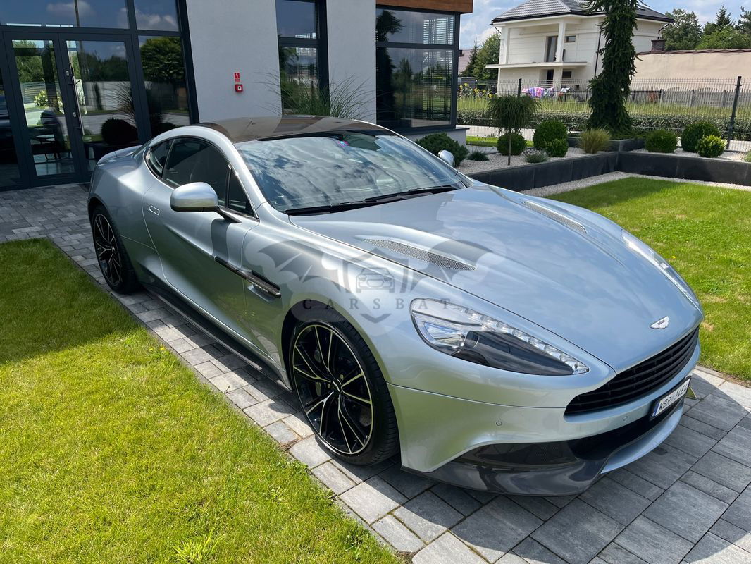 Aston Martin Vanquish 2012