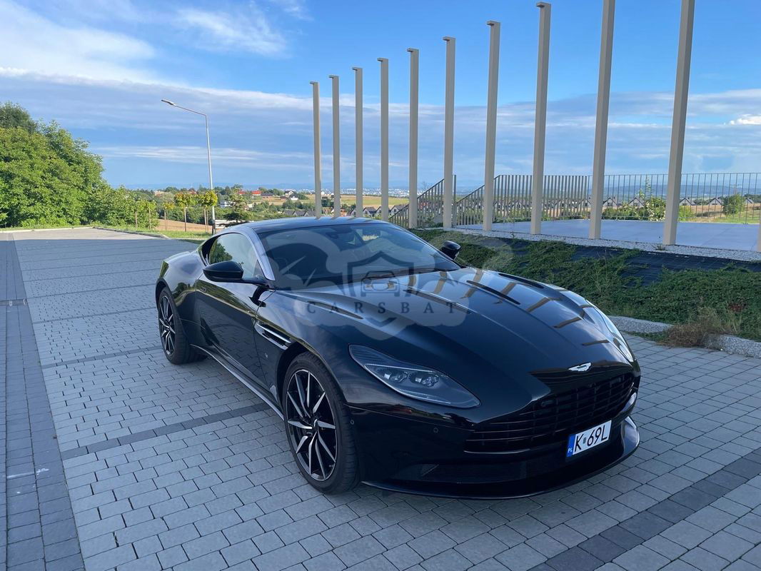 Aston Martin DB11 V12 Coupe 2017