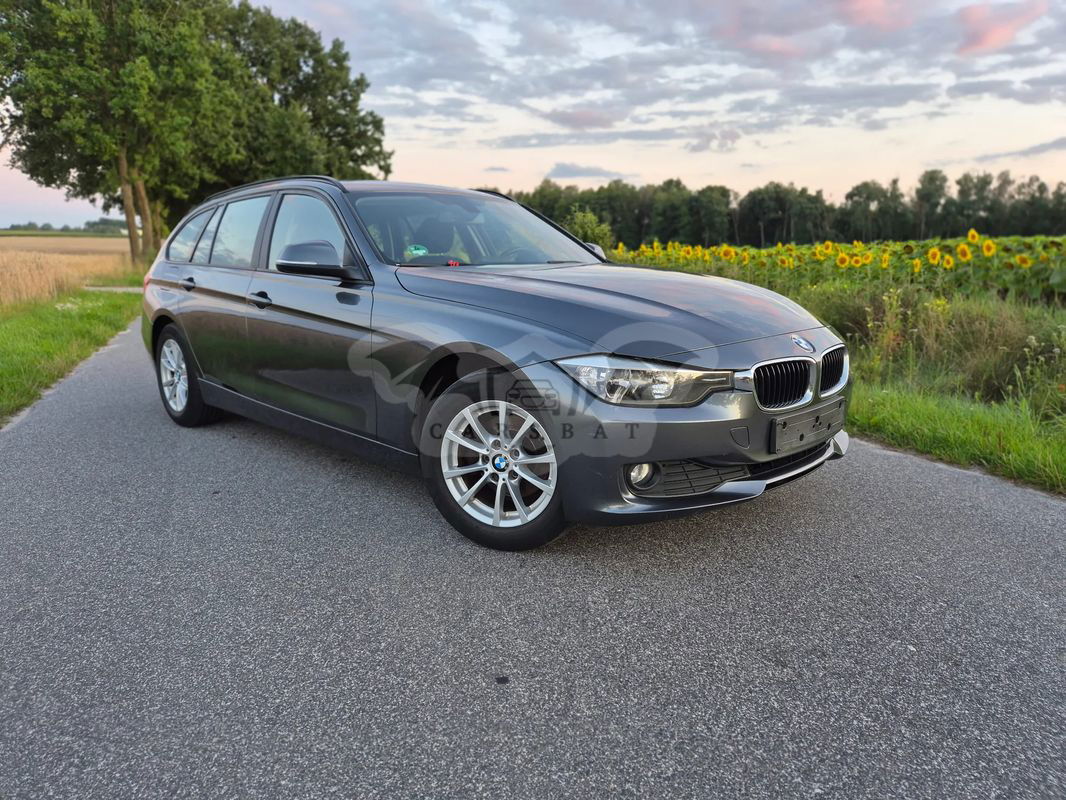 BMW 3 Series F30/F31 318d Touring 2013