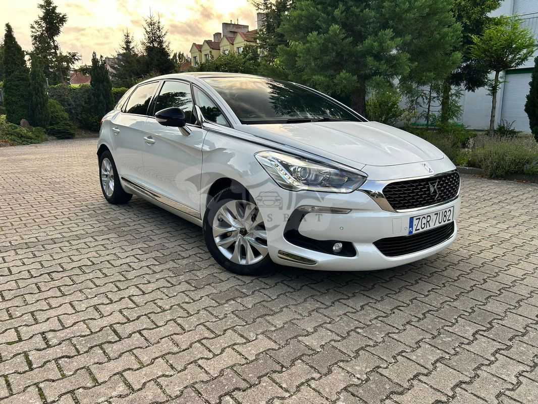 DS DS5 2016