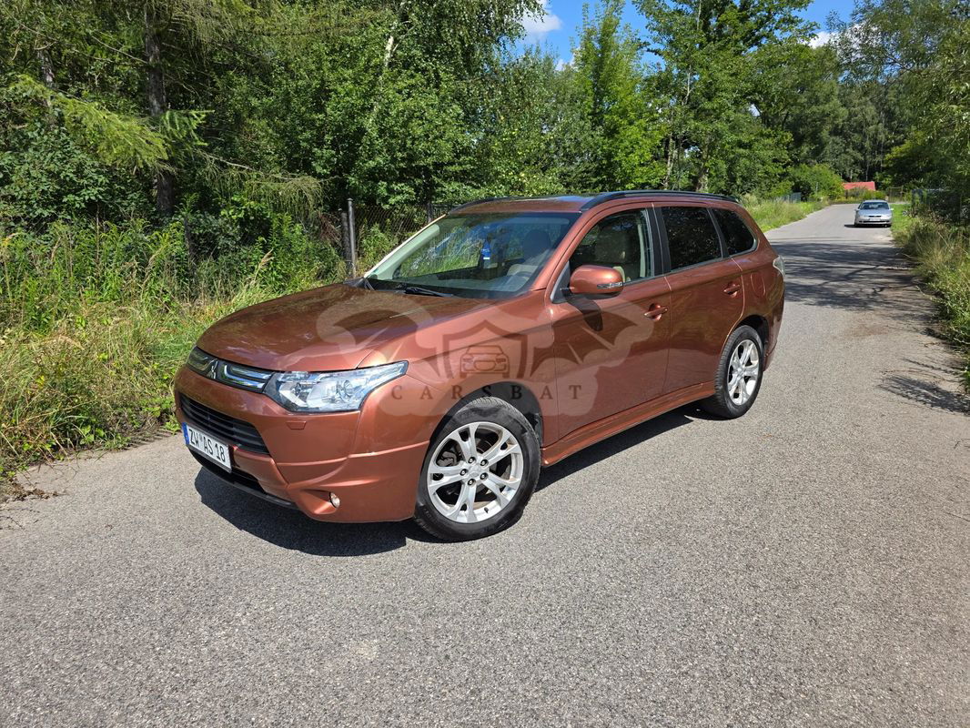 Mitsubishi Outlander III 2.2 DI-D 4WD Instyle 2013