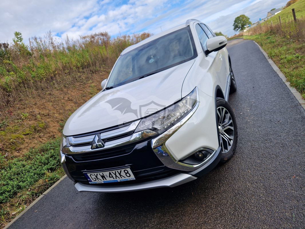 Mitsubishi Outlander III 2.0 Intense + 4WD CVT 2017