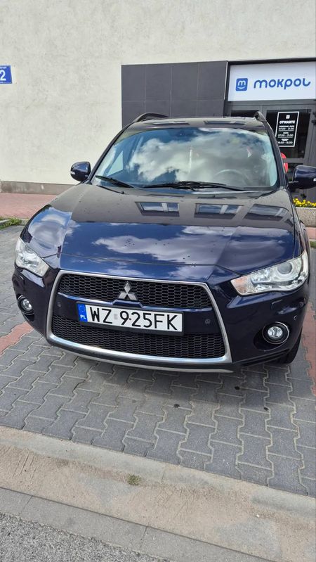 Mitsubishi Outlander II 2.4 Intense + CVT 2010