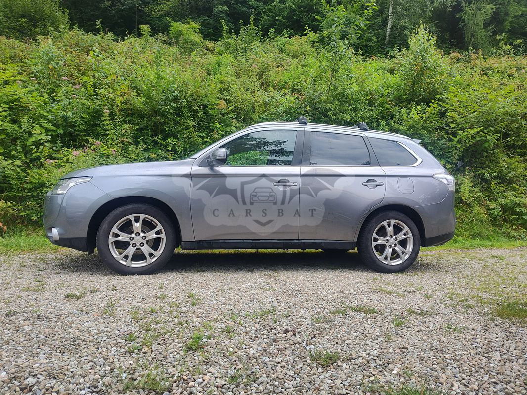Mitsubishi Outlander III 2.0 Intense + 2013