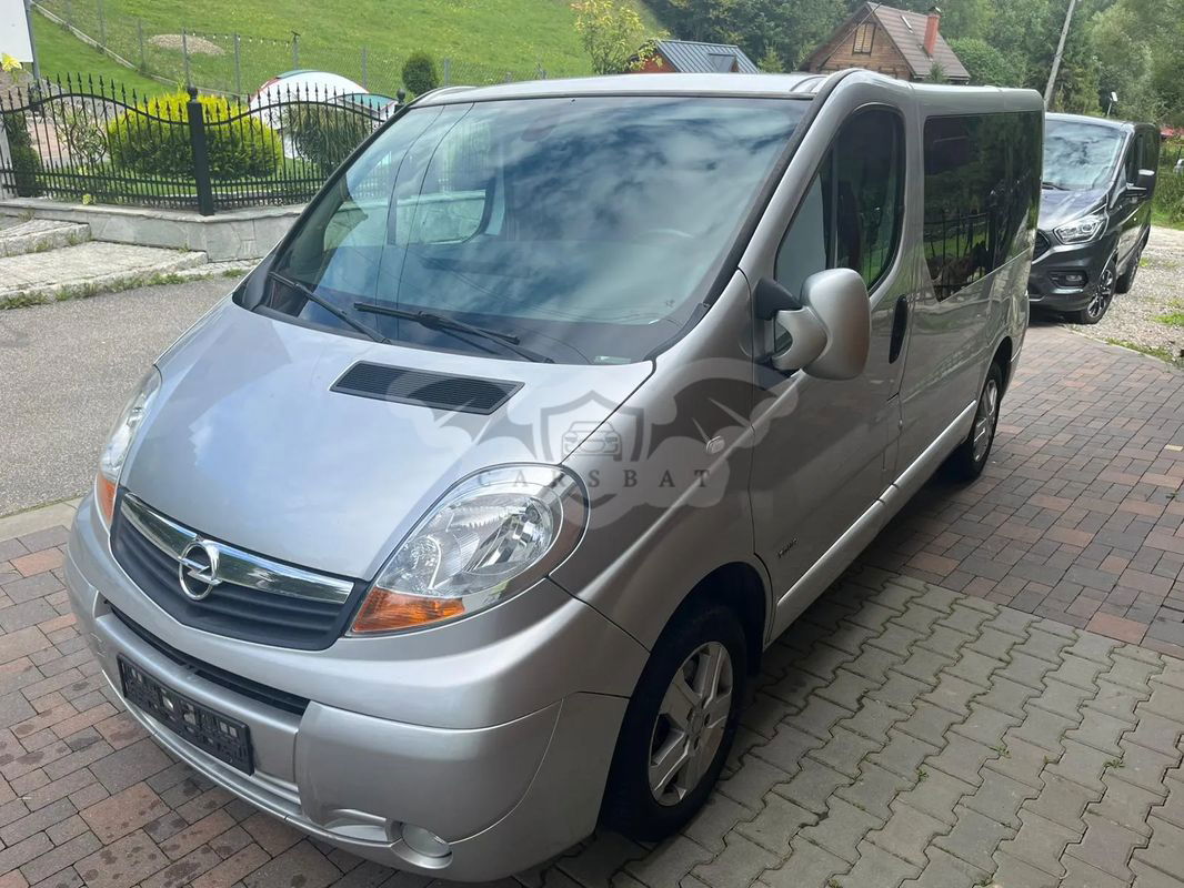 Opel Vivaro I 2.0 CDTI L1H1 Tour 2008