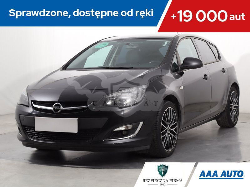 Opel Astra J 2013