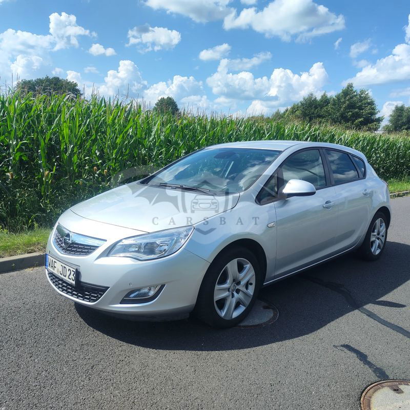 Opel Astra J 1.4 Turbo Active 2011