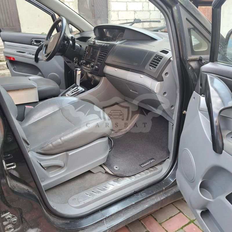 Ssangyong / KG Mobility Rodius 2006