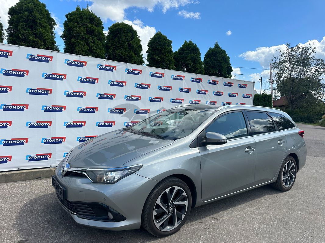 Toyota Auris II 1.2 T Dynamic 2016