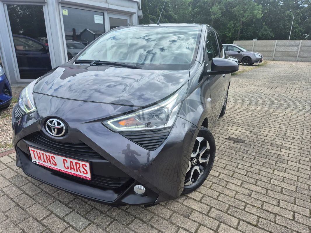 Toyota Aygo II x-play 2021