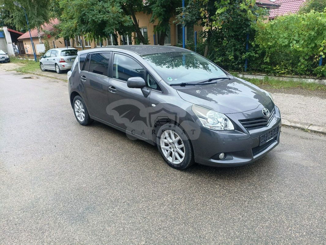 Toyota Verso 2012