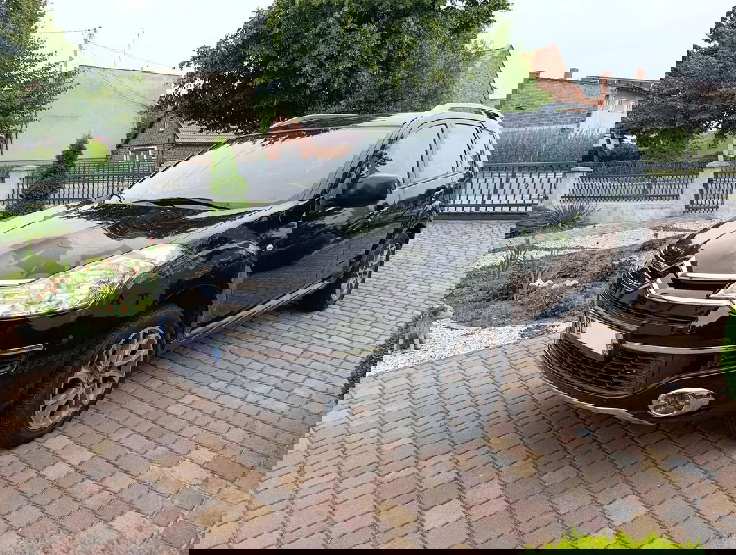 Citroën C-Crosser 2.2 HDi Exclusive DCS 2010
