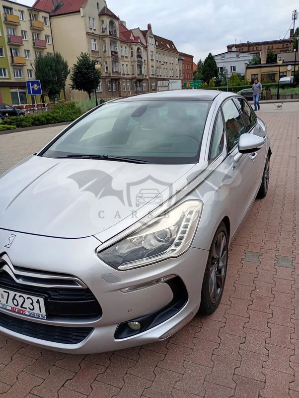 DS DS5 2013