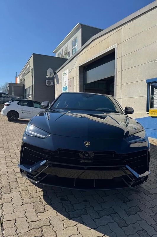 Lamborghini Urus Standard 2024