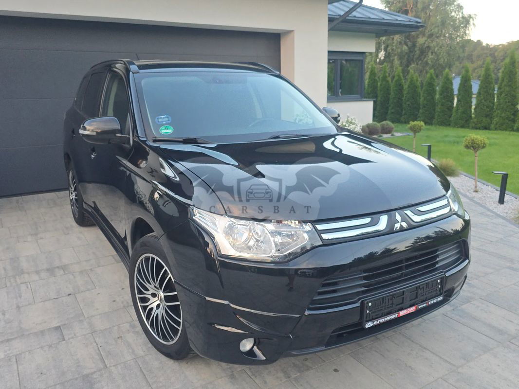 Mitsubishi Outlander III 2.0 2WD Diamant 2013