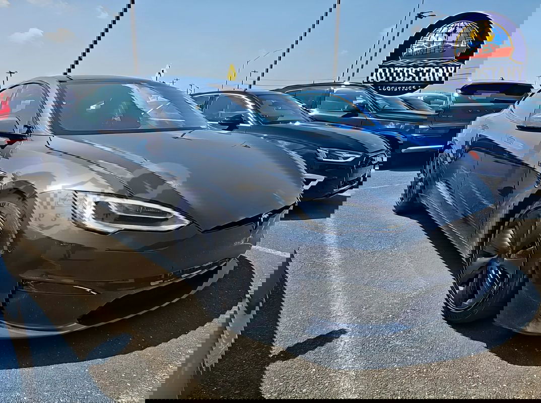 Tesla Model S Plaid 2021