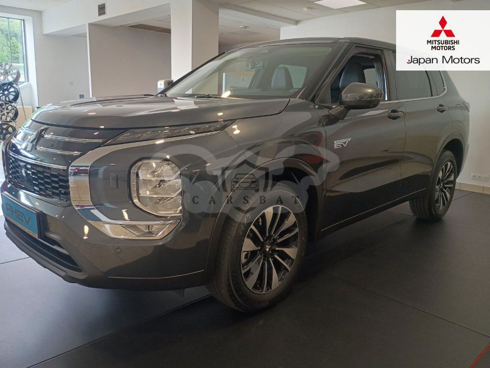 Mitsubishi Outlander IV 2025