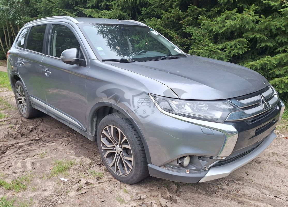 Mitsubishi Outlander III 2.2 DI-D 4WD Diamant Edition 2016