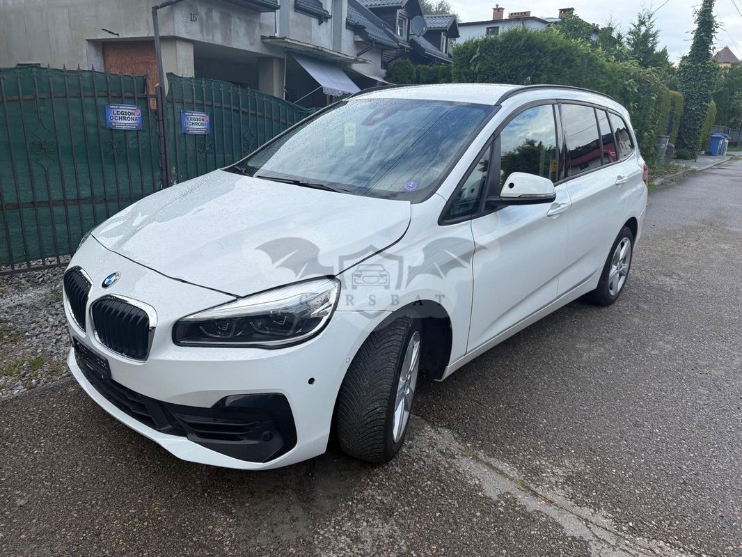 BMW 2 Series 220i 2021