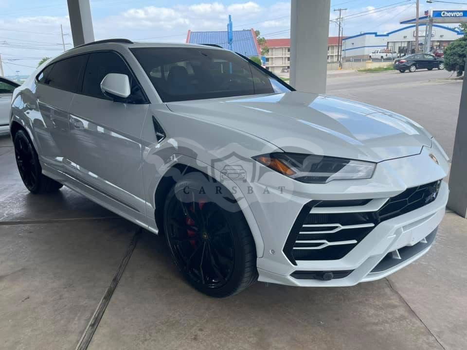 Lamborghini Urus Standard 2019