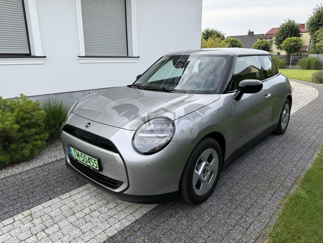 Mini Cooper E 40.7 Linia Essential 2025