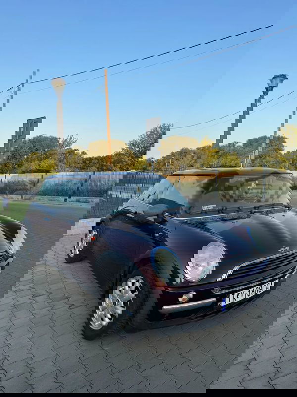 Mini One 2003