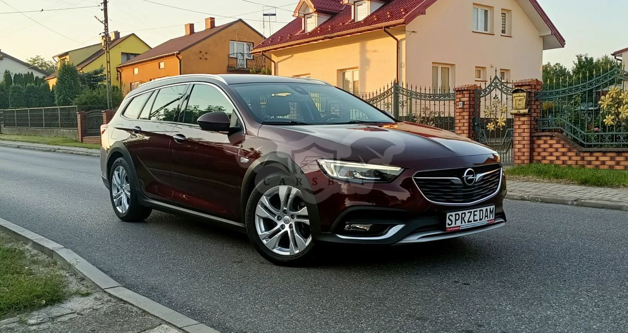 Opel Insignia B Country Tourer 1.6 DI Turbo 2019