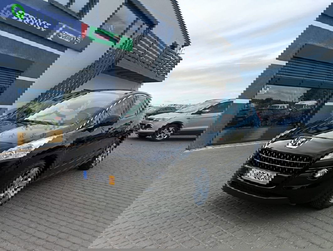 Peugeot 3008 I 1.6 HDi Access 2016