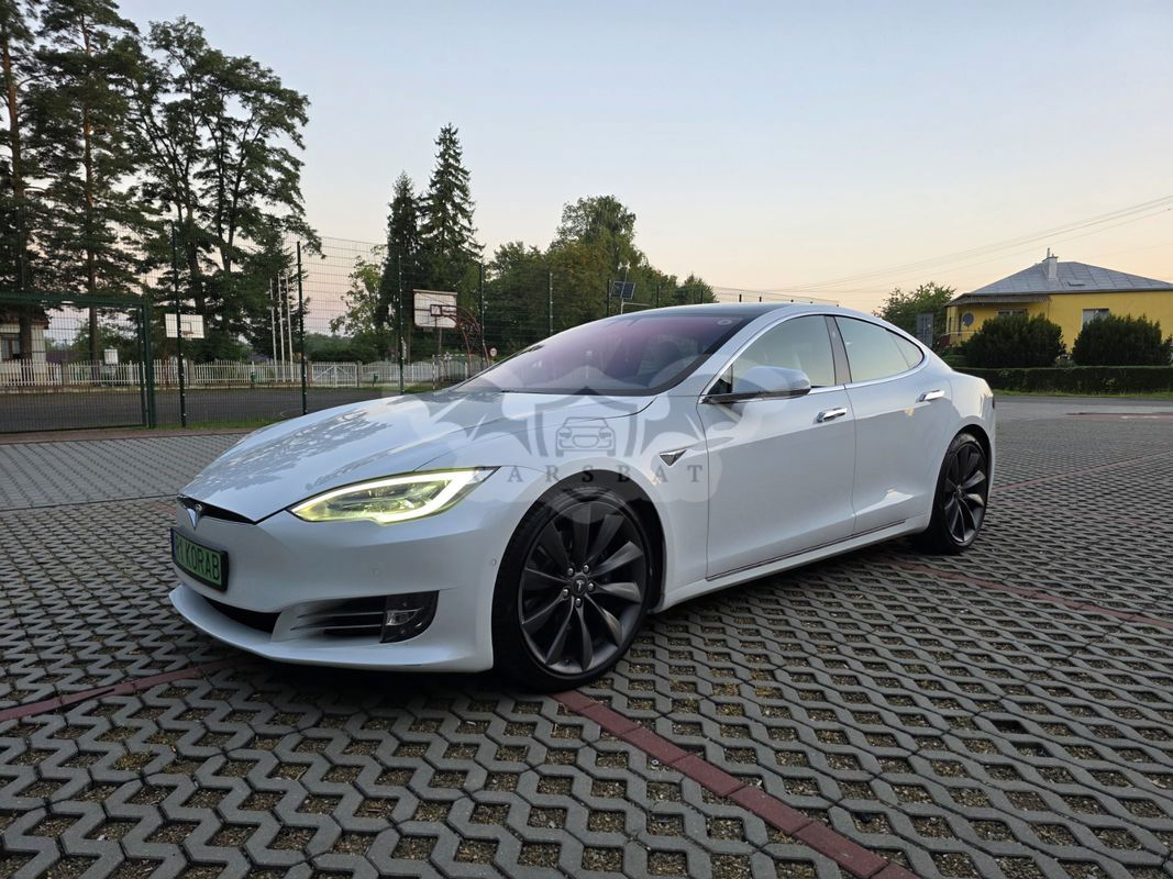 Tesla Model S Long Range Plus 2021