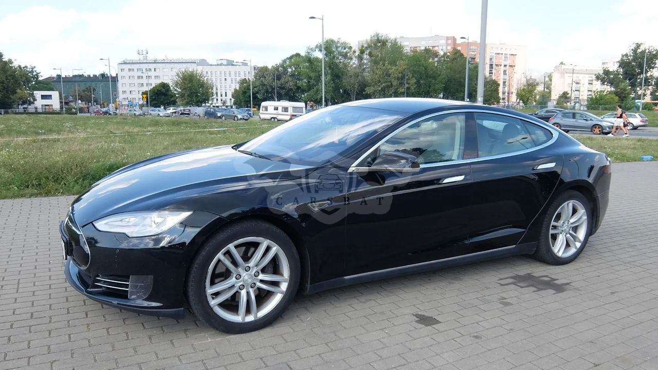 Tesla Model S 85 2014