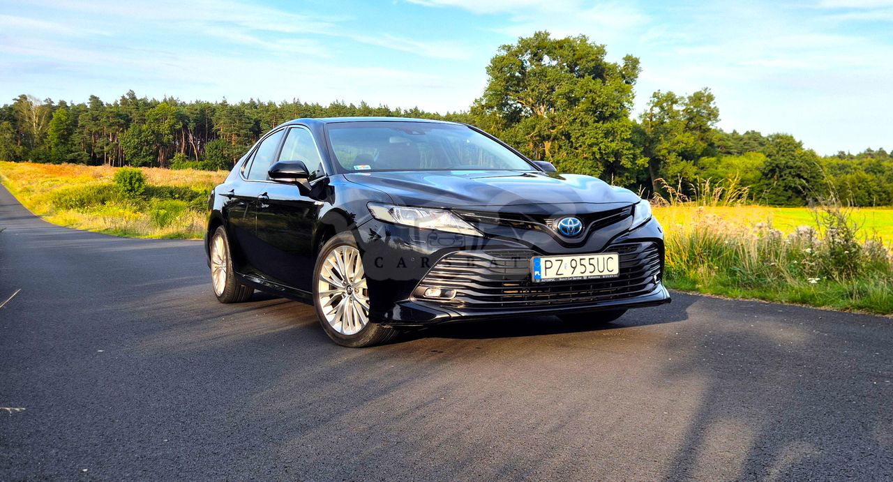 Toyota Camry 2.5 Hybrid Prestige CVT 2019