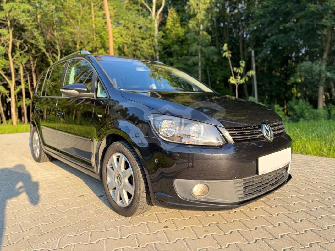 Volkswagen Touran II 1.6 TDI DPF BlueMotion Technology Cup 2014