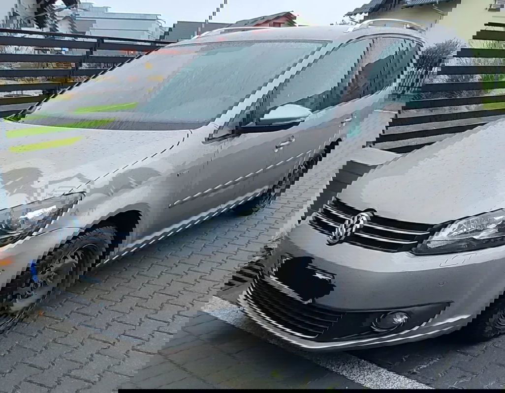 Volkswagen Touran II 2.0 TDI DPF Comfortline DSG 2014