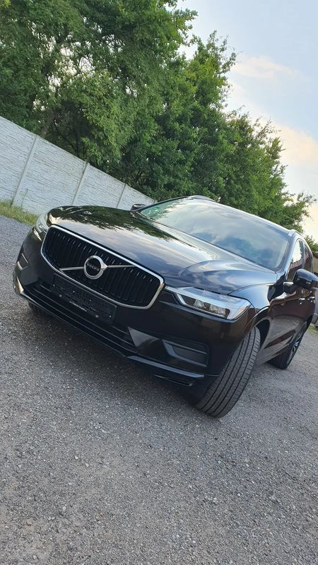 Volvo XC60 II D4 Geartronic Momentum Pro 2020