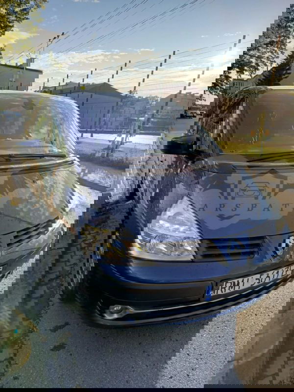 Renault Espace IV 2.0 dCi Expression 2012