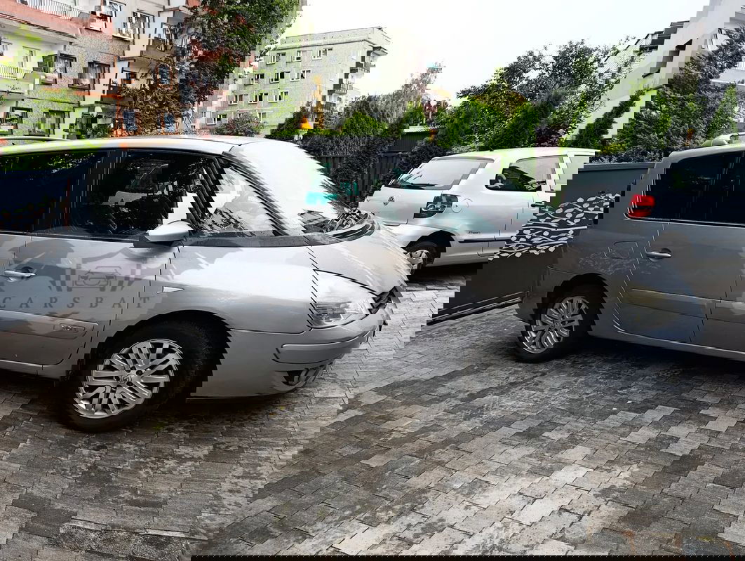Renault Espace IV 2.0T Dynamique 2006