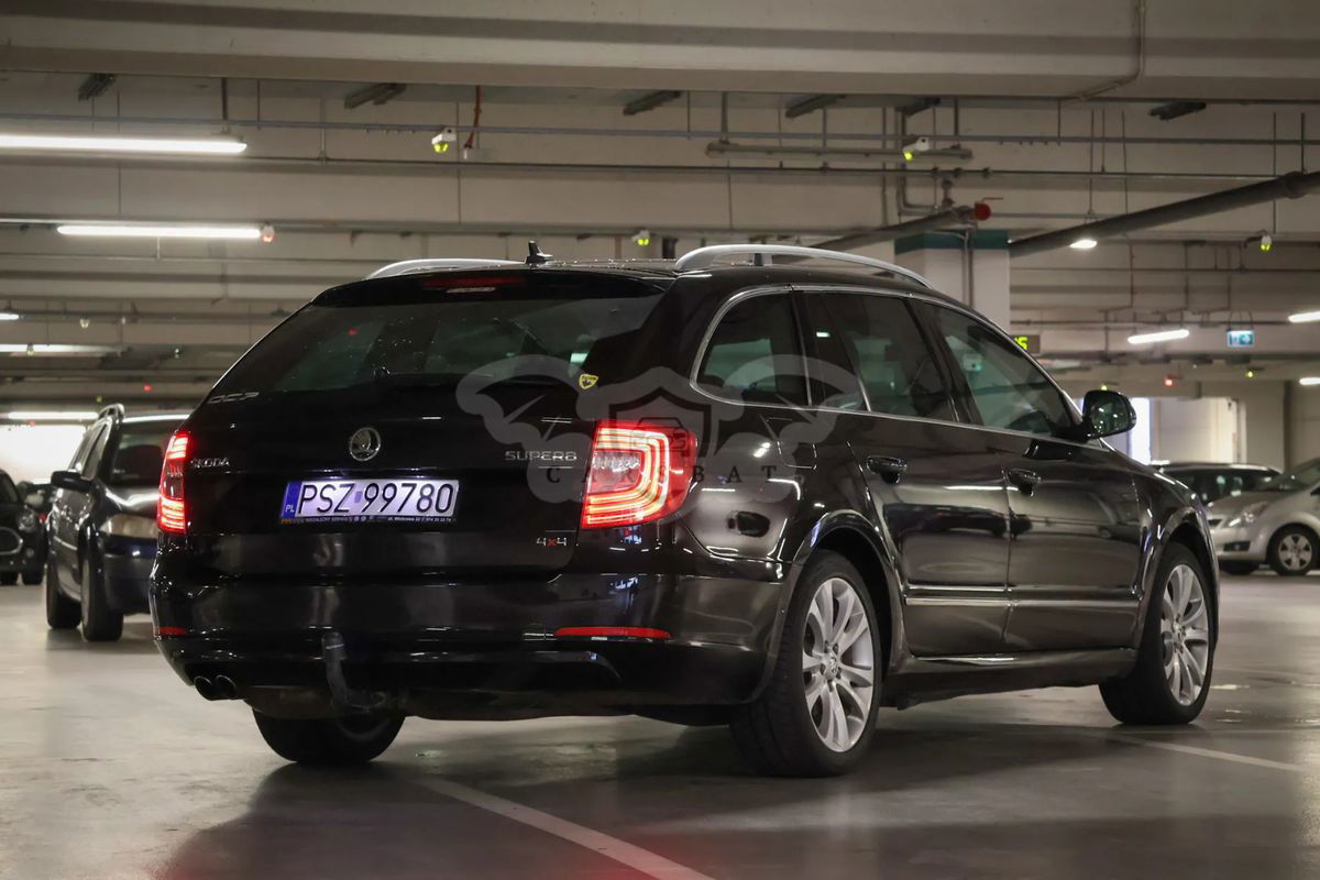Skoda Superb II 2.0 TDI 4x4 Business DSG 2014