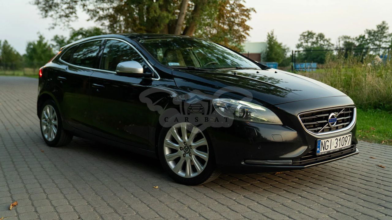 Volvo V40 II D2 2013