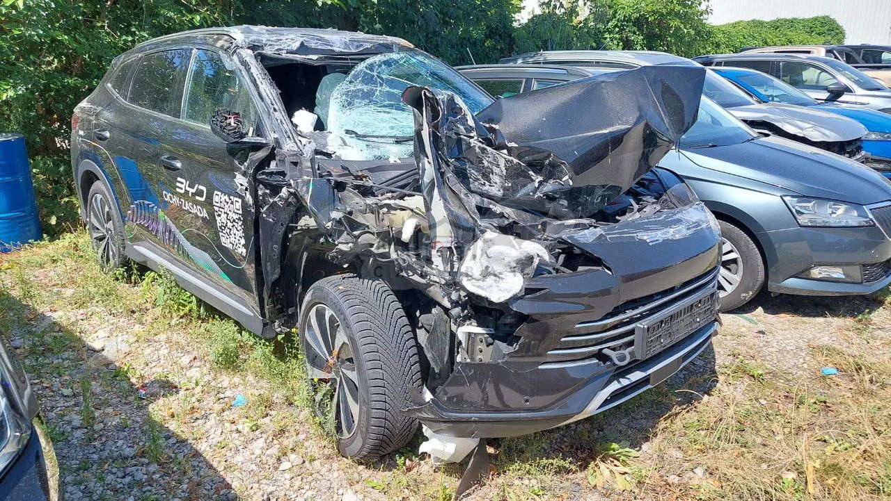 BYD Seal DM-i 1.5T Design AWD 2024