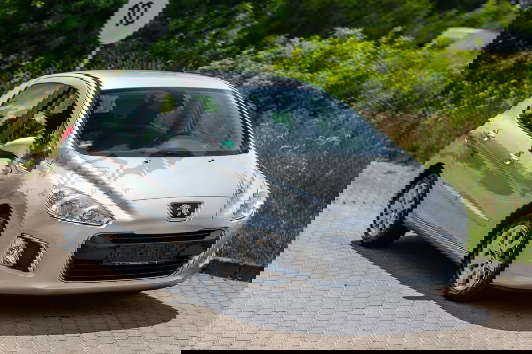 Peugeot 308 T7 1.6 VTi Active 2011