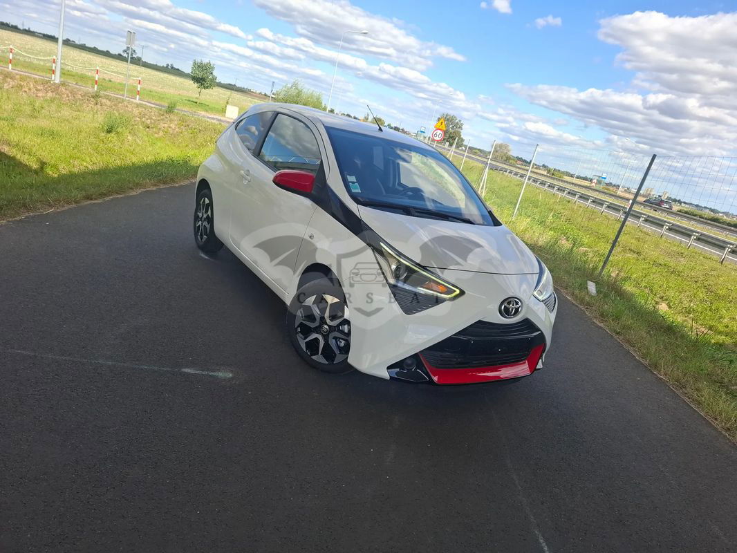 Toyota Aygo II x 2018