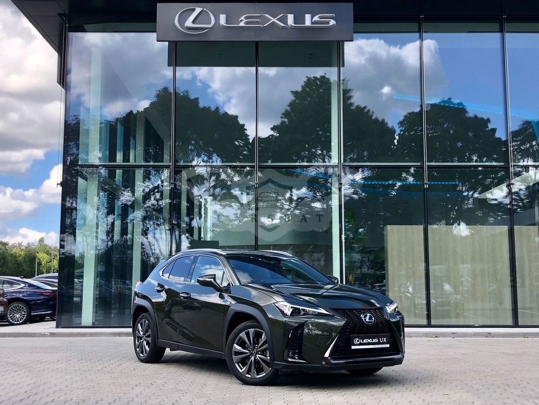Lexus UX 300h F Sport Design 2024