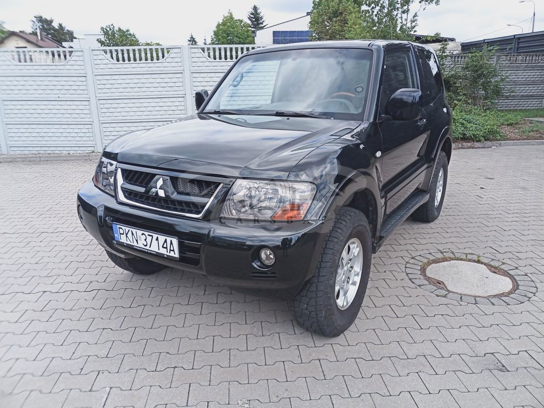 Mitsubishi Pajero III 2004