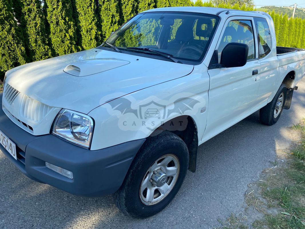 Mitsubishi L200 Pick Up 4x4 Intense Club Cab 2005