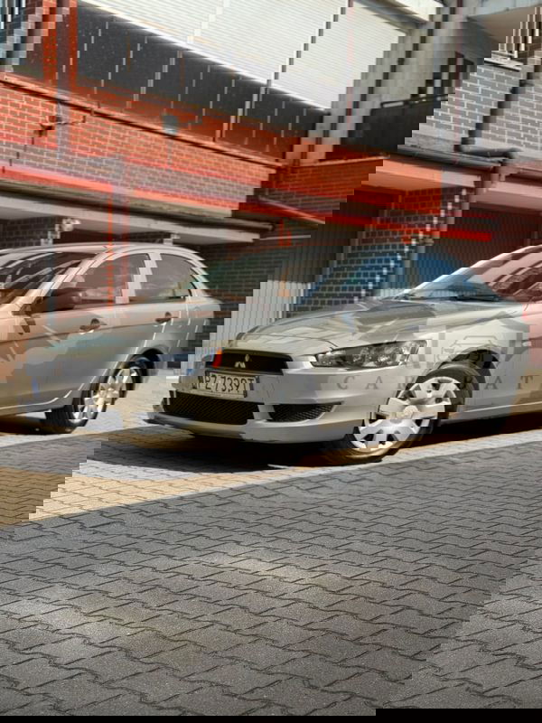 Mitsubishi Lancer IX 1.8 Instyle 2010
